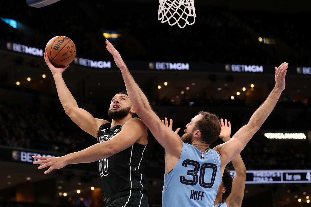 凭借其卓越 凭借其卓越