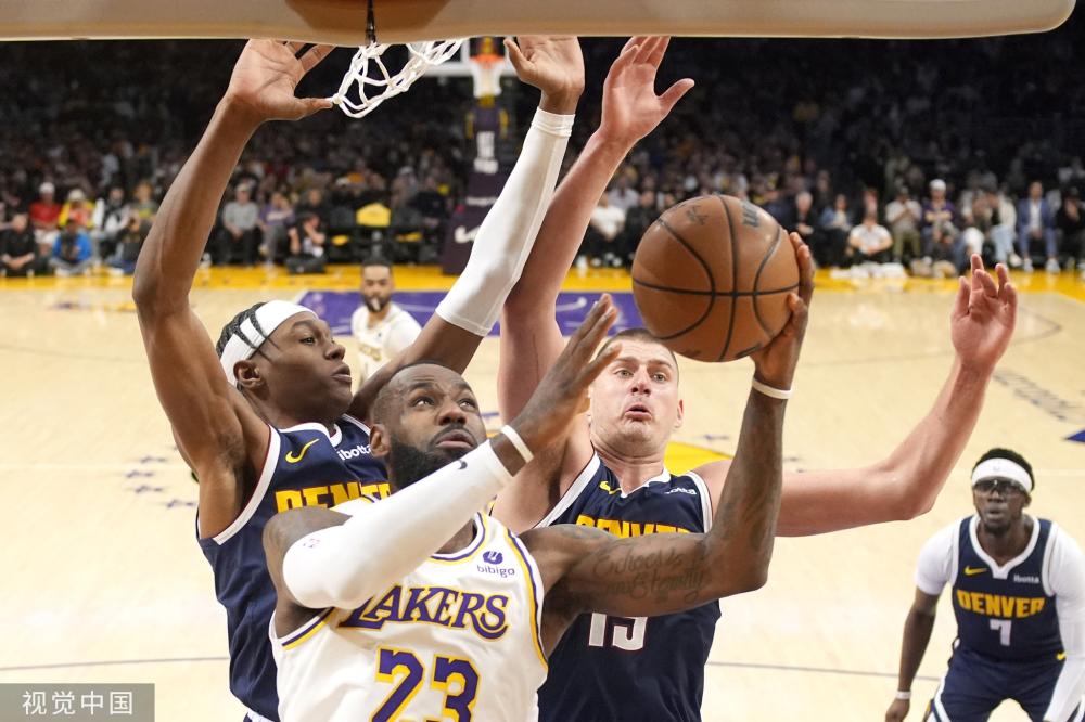 仅展现了两 仅展现了两